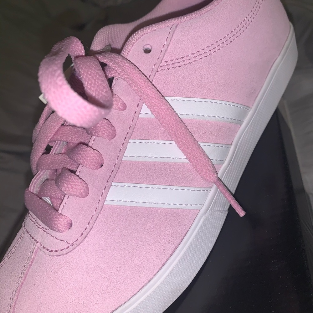Pink CourtSet Adidas Shoes - Picture 3 of 3